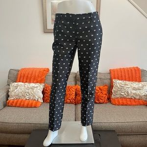 ❣️RSVP by Talbots Black Ankle Pants w/ Swan Print❣️